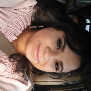 Meet your Posher, Eva